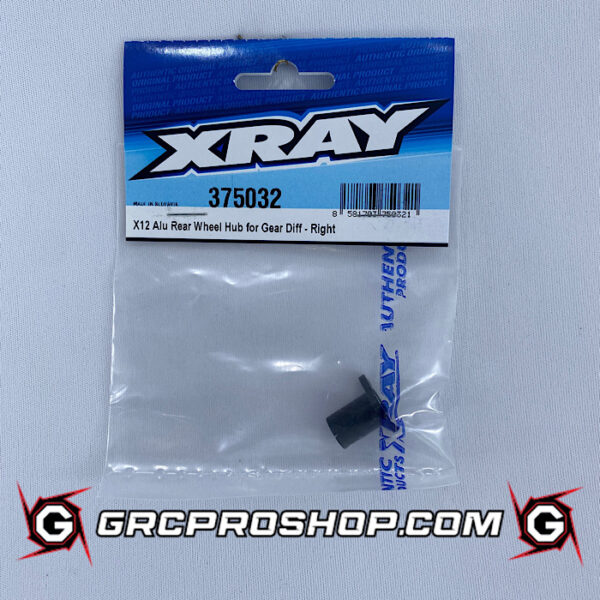 XRAY XRA375032 - X12 ALU REAR WHEEL HUB FOR GEAR DIFF - RIGHT